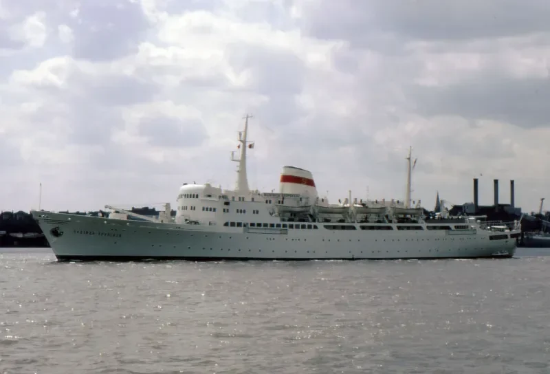 KUBAN Passenger Ship IMO 6415207 photo 4