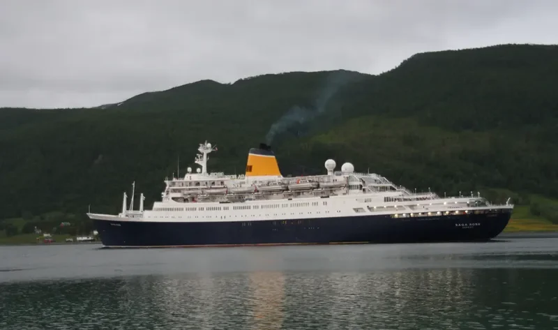 SAGA ROSE Passenger Ship IMO 6416043 photo 2
