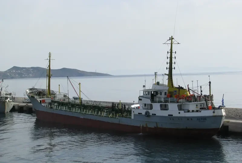 LEROS Tanker IMO 6416706 photo 4