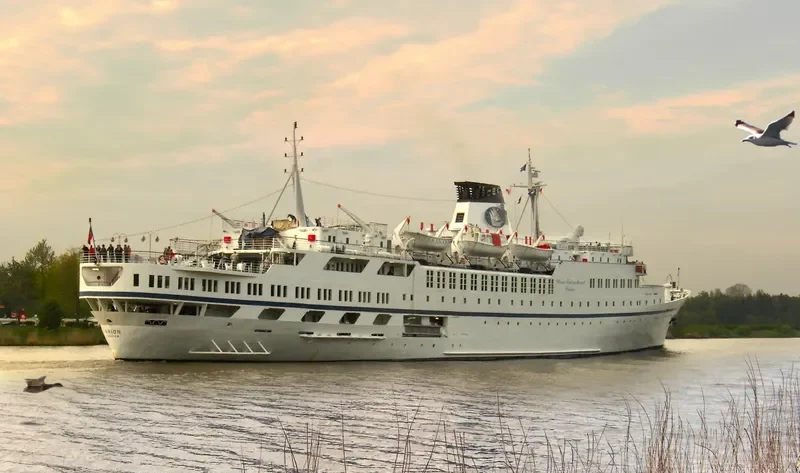 PORTO Passenger Ship IMO 6419057 photo 10