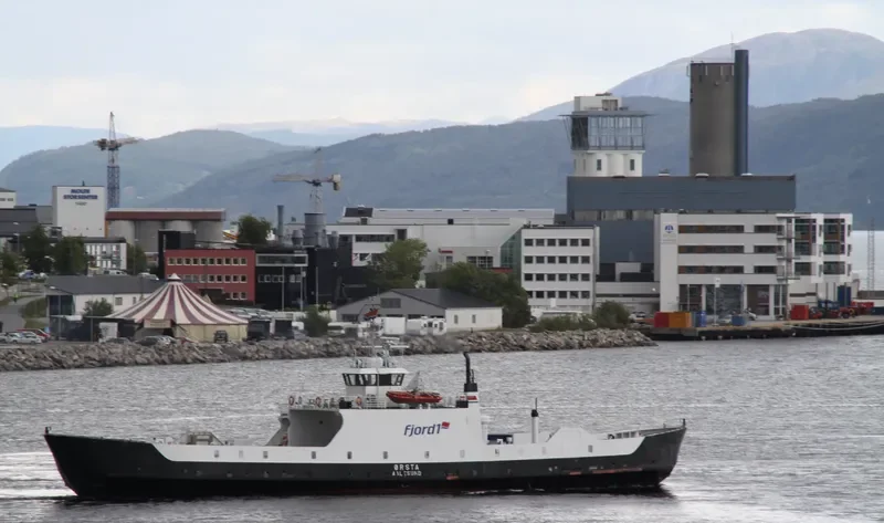 KVITHOLM Ro-Ro IMO 6424076 photo 2