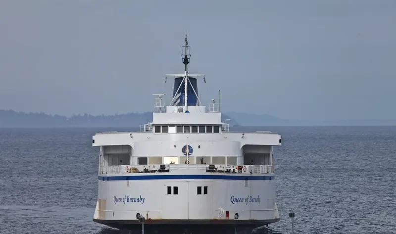 QUEEN OF BURNABY Ro-Ro IMO 6510148 photo 9