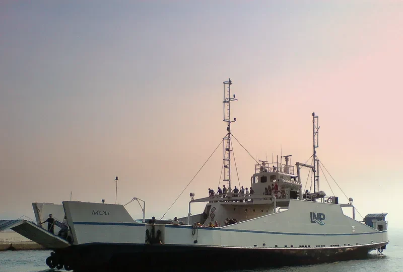 MOLI Ro-Ro IMO 6510643 photo 8