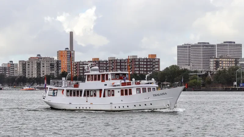THALASSA Passenger Ship IMO 6514819 photo 5