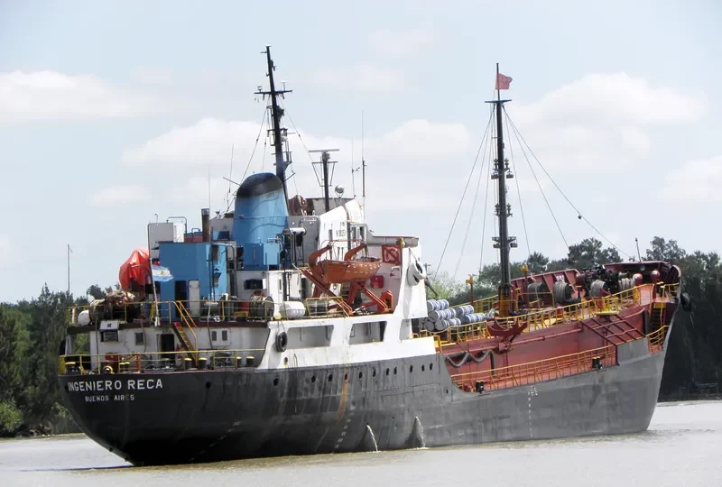 PUERTO POSADAS Tanker IMO 6520741 photo 5