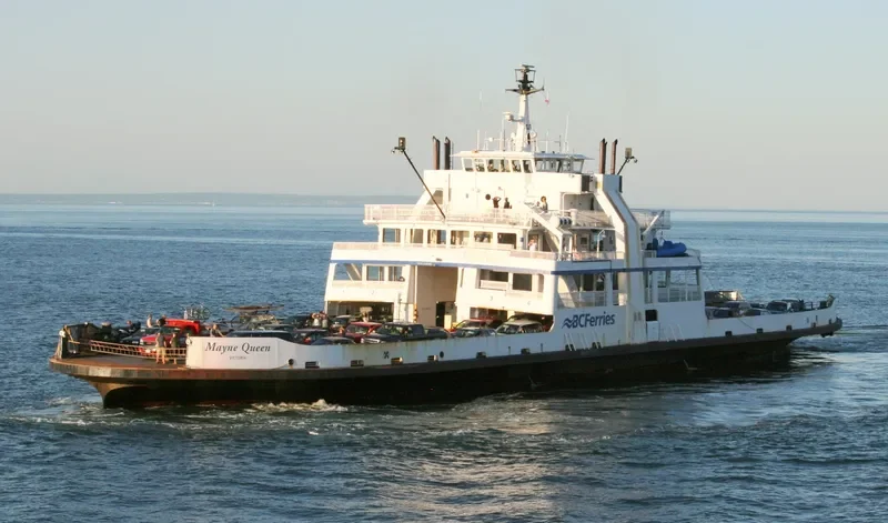 MAYNE QUEEN Ro-Ro IMO 6522567 photo 9