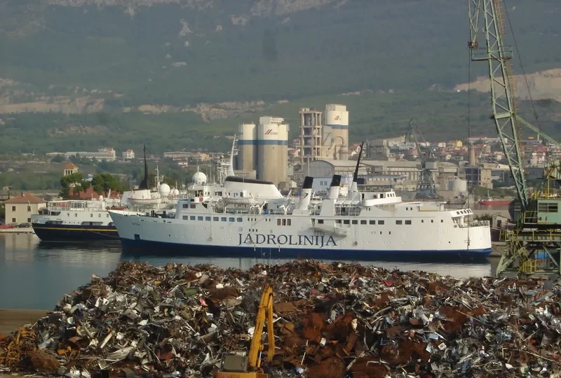 ISTRA Ro-Ro IMO 6525143 photo 10
