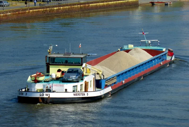 LOWI General Cargo IMO 6600163 photo 2