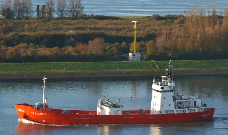 VASTANVIK General Cargo IMO 6600618 photo 4