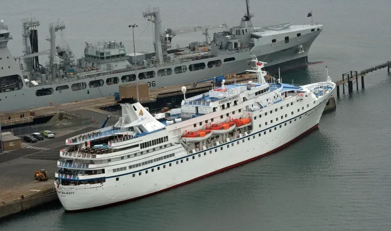 OCEAN MAJESTY Passenger Ship IMO 6602898