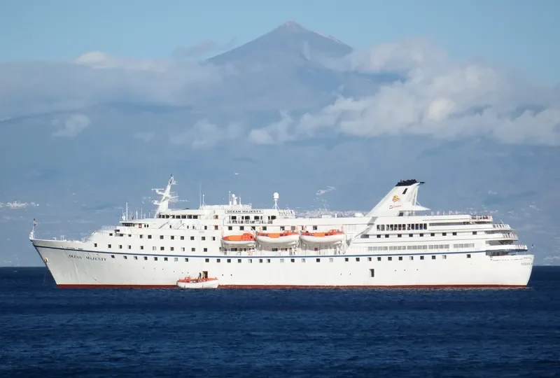OCEAN MAJESTY Passenger Ship IMO 6602898 photo 5