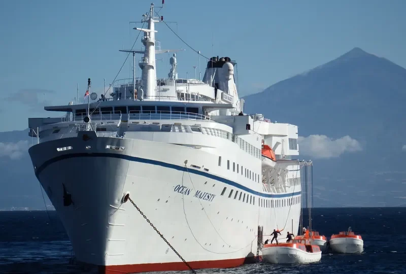 OCEAN MAJESTY Passenger Ship IMO 6602898 photo 7