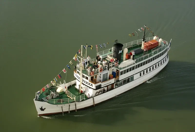 UKKOPEKKA Passenger Ship IMO 6610132 photo 6