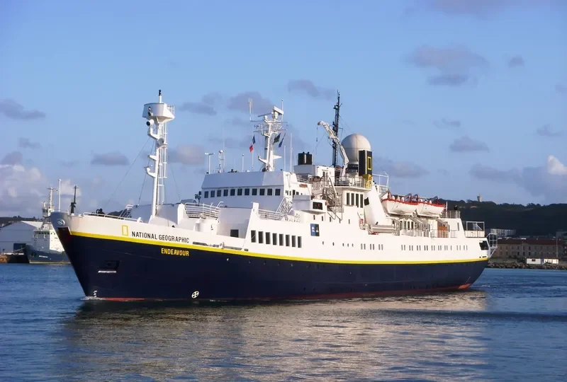 NATIONAL GEOGRAPHIC ENDEAVOUR Passenger Ship IMO 6611863 photo 2