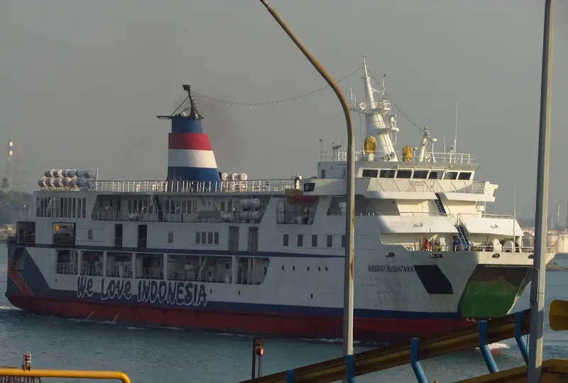 MABUHAY NUSANTARA Passenger Ship IMO 6612908 photo 2