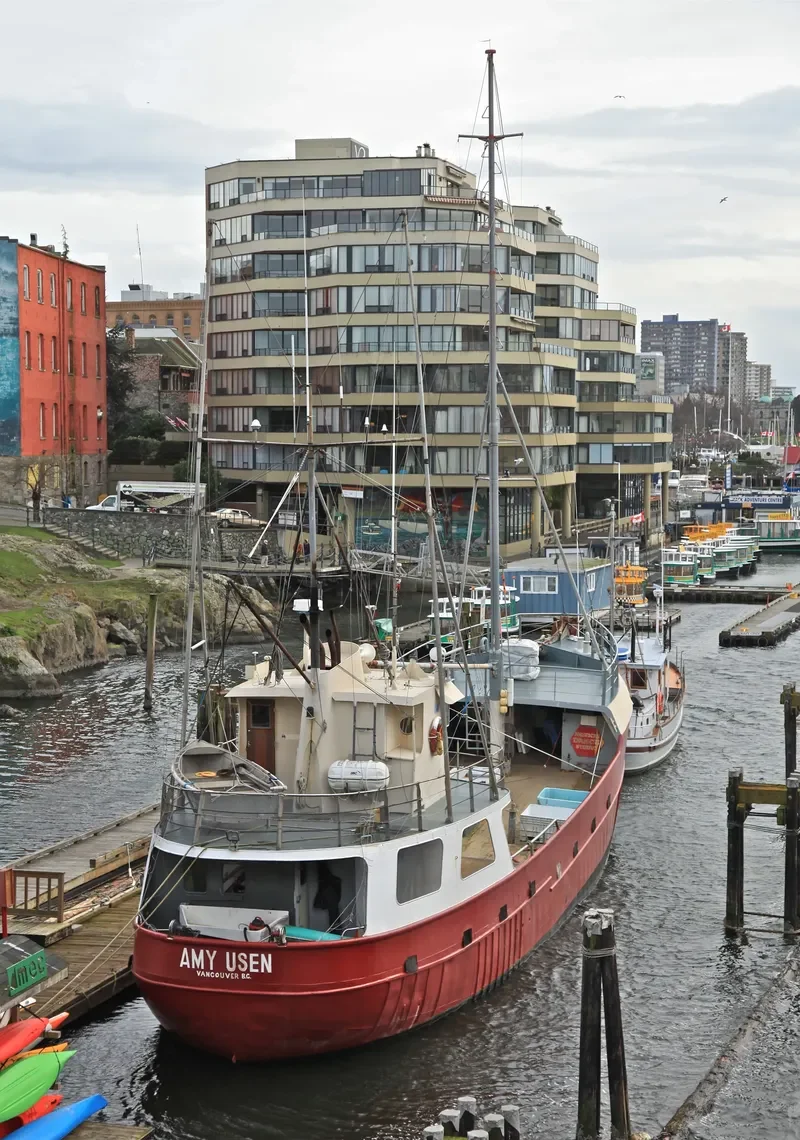 AMY USEN General Cargo IMO 6617075 photo 2