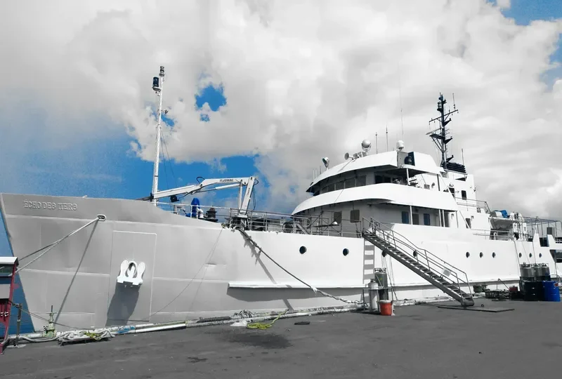 INDIAN OCEAN EXPLORER II General Cargo IMO 6618330 photo 2