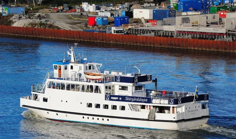 TRUBADUREN Passenger Ship IMO 6618811 photo 5
