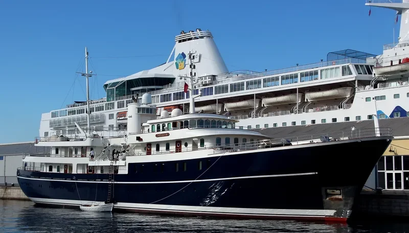 SHERAKHAN Passenger Ship IMO 6618823 photo 9