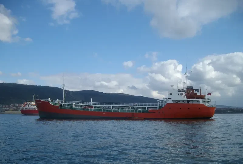 ALI RIZA BEY Tanker IMO 6620462 photo 2