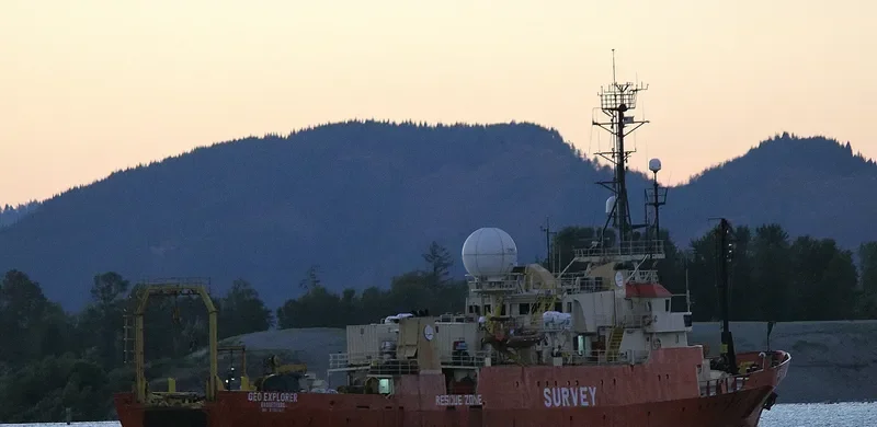GEO EXPLORER Offshore Vessel IMO 6700391 photo 6