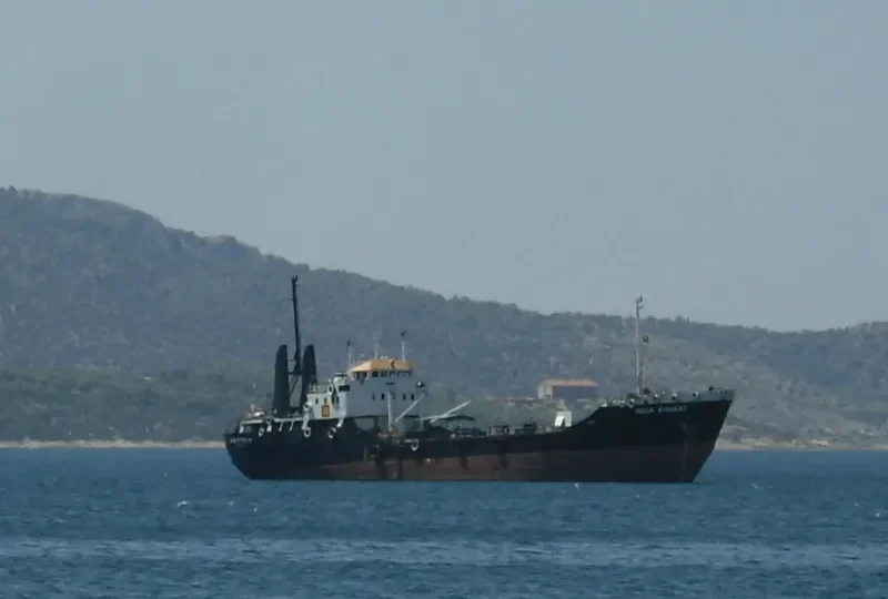 AGIA KYRIAKI Tanker IMO 6700901 photo 3