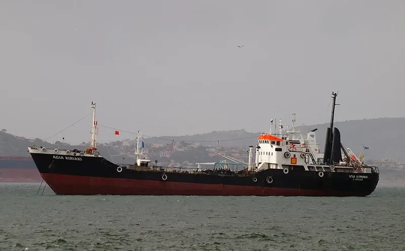 AGIA KYRIAKI Tanker IMO 6700901 photo 4