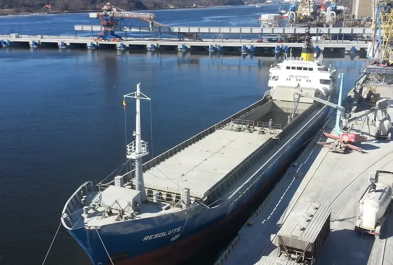 RESOLUTE General Cargo IMO 6711417 photo 10