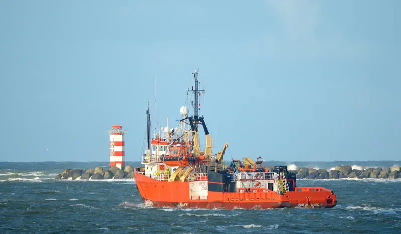 PUTFORD SHORE Offshore Vessel IMO 6712514 photo 2