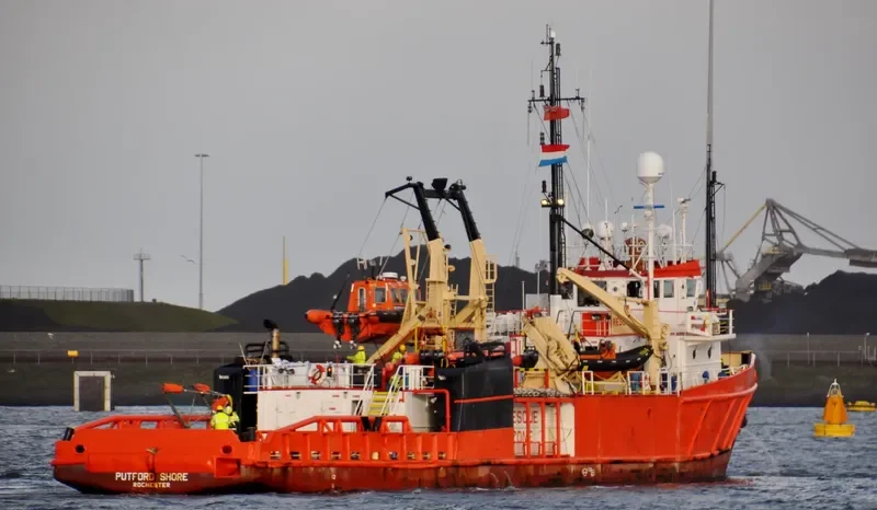 PUTFORD SHORE Offshore Vessel IMO 6712514 photo 6
