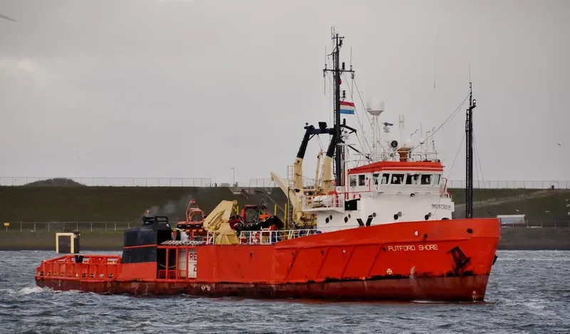 PUTFORD SHORE Offshore Vessel IMO 6712514 photo 7