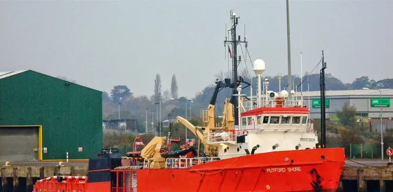 PUTFORD SHORE Offshore Vessel IMO 6712514 photo 10