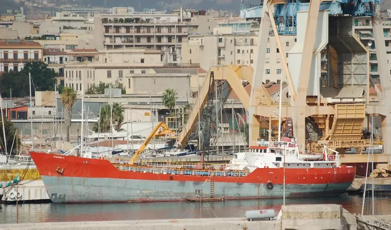 ROSANNA A Tanker IMO 6717526 photo 5
