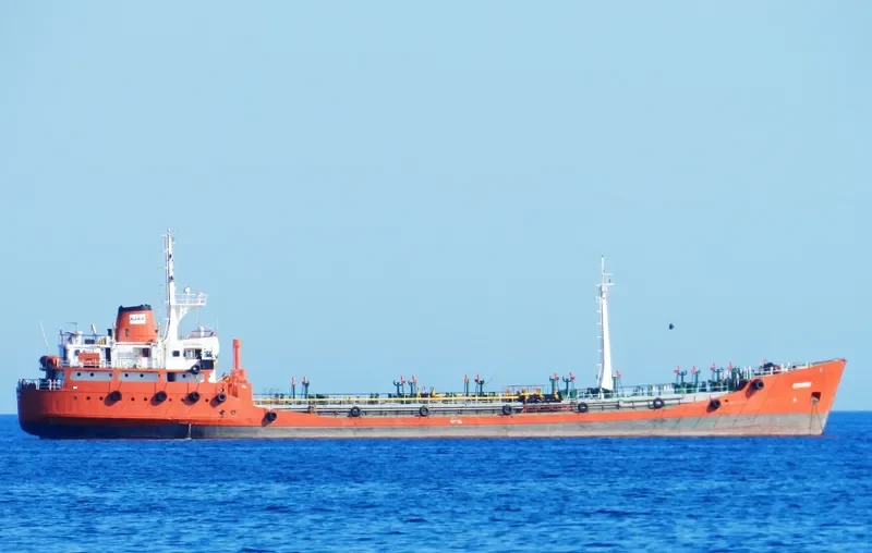 BONNIE B Tanker IMO 6810055 photo 8