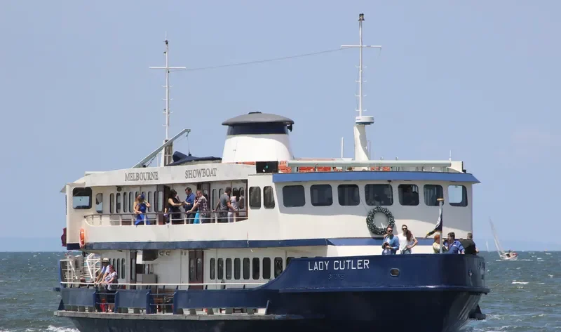 LADY CUTLER Passenger Ship IMO 6823442