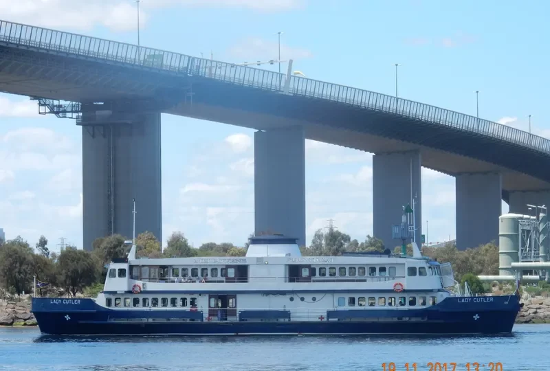 LADY CUTLER Passenger Ship IMO 6823442 photo 3