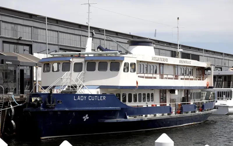LADY CUTLER Passenger Ship IMO 6823442 photo 10