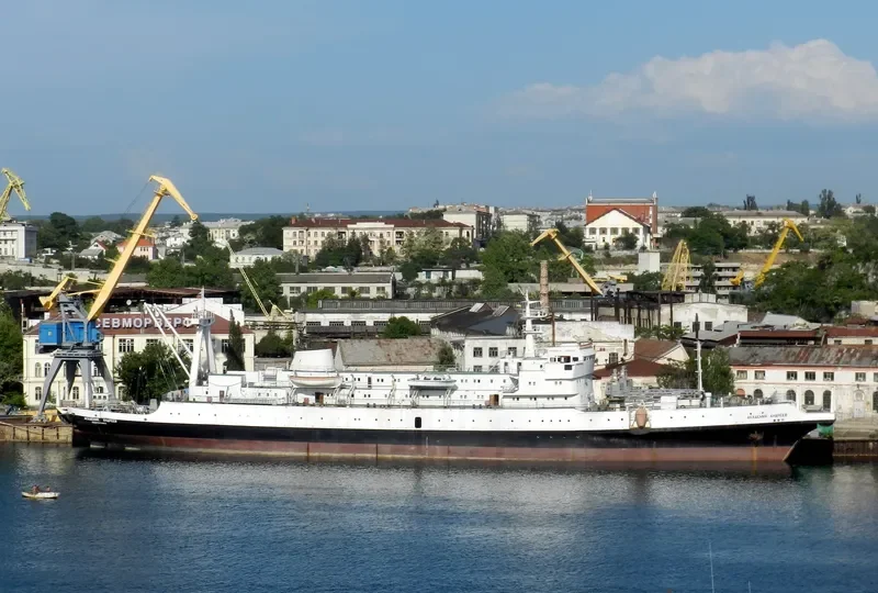 AKADEMIK ANDREEV General Cargo IMO 6825426 photo 2