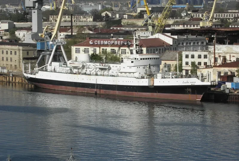 AKADEMIK ANDREEV General Cargo IMO 6825426 photo 7