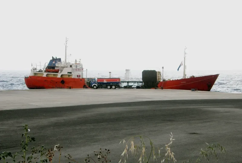 AFRICAN POWER Tanker IMO 6825945 photo 4