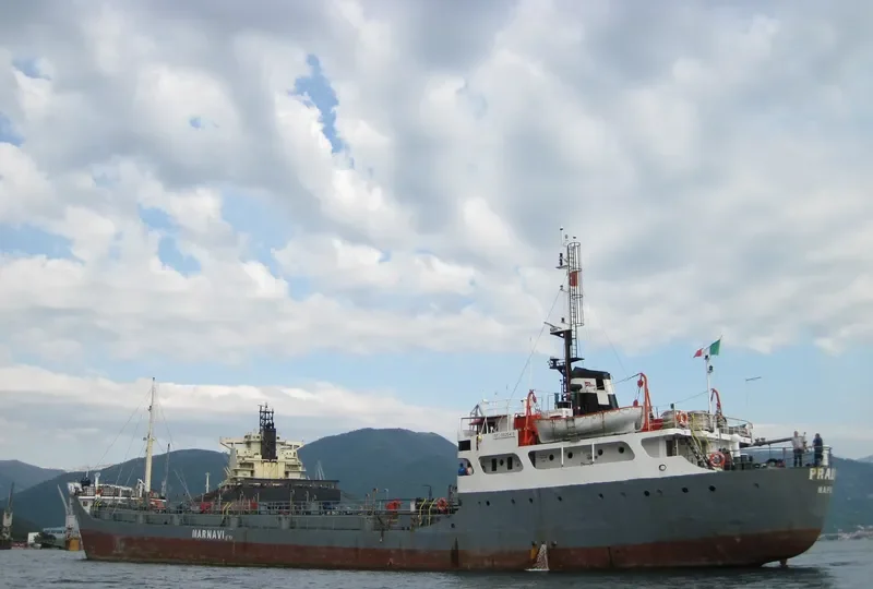 PRAIANO Tanker IMO 6826418 photo 2
