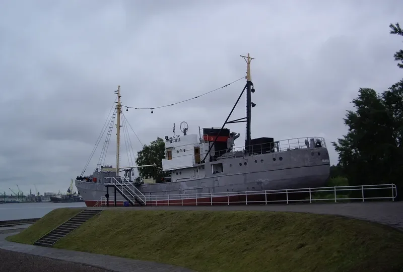 DUBINGYAY Fishing Vessel IMO 6867424
