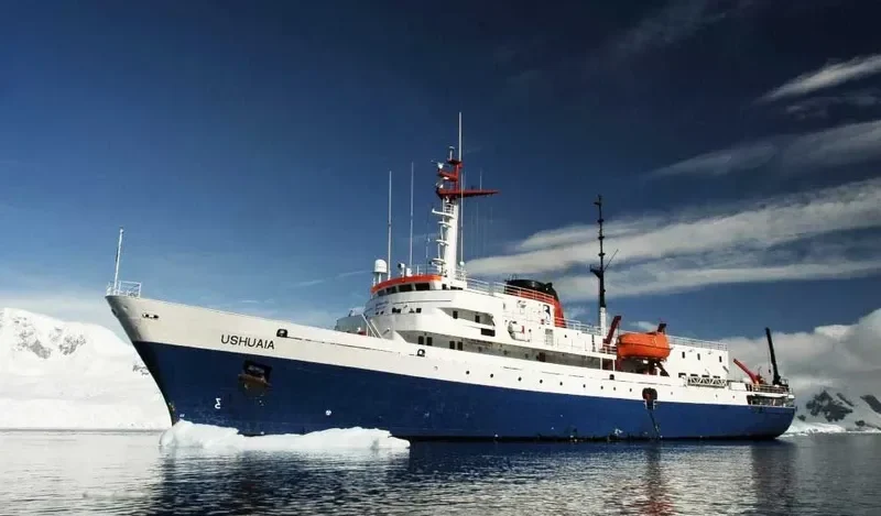 USHUAIA Passenger Ship IMO 6901907 photo 3