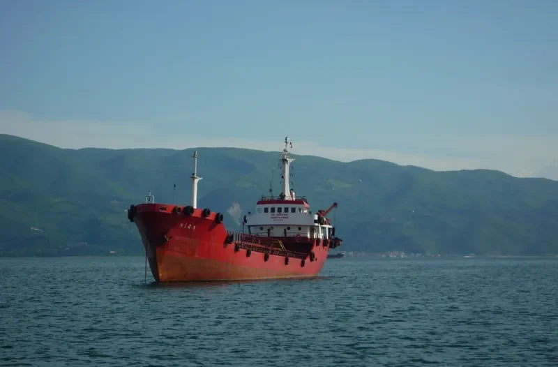HIRA Tanker IMO 6907406 photo 7