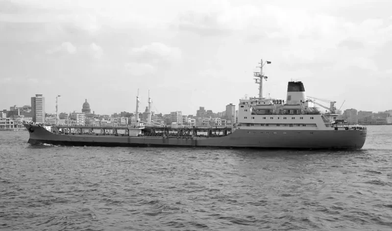 CRISTINA C Tanker IMO 6912035 photo 2