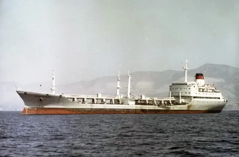 CRISTINA C Tanker IMO 6912035 photo 4