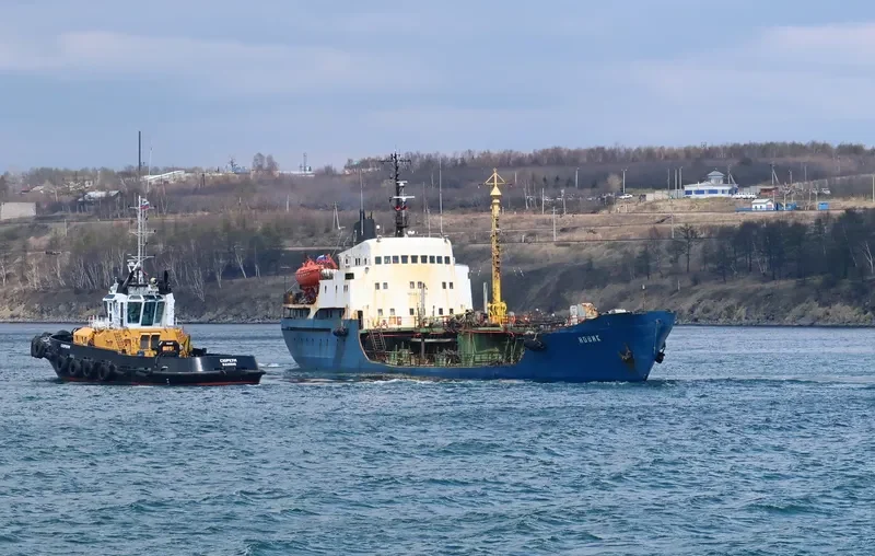 NOVIK Tanker IMO 6915738 photo 10