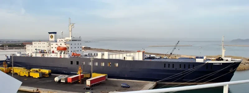 CLAUDIA M Ro-Ro IMO 6915881 photo 4
