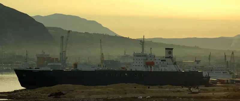 CLAUDIA M Ro-Ro IMO 6915881 photo 8