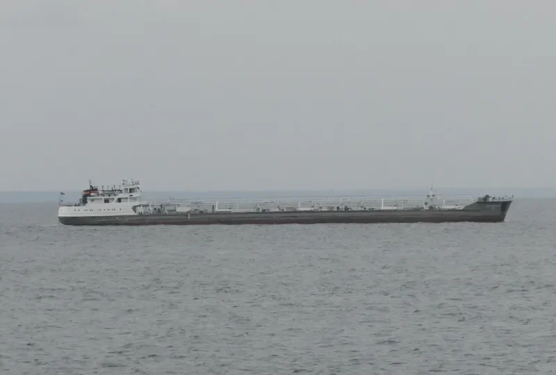 VOLGONEFT 55 Tanker IMO 6919485 photo 4